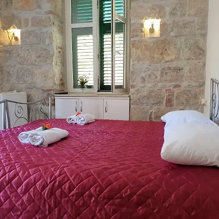 Apartment Meri شقة